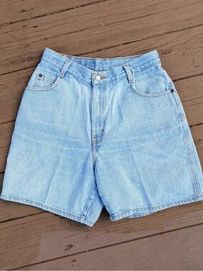 Vintage 1980’s Gitano Light Wash high waisted Jeans Shorts - Classic Denim